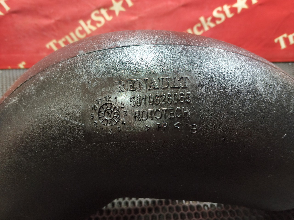 Патрубок воздушного фильтра