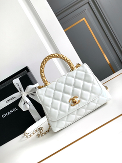Chanel Bag 19 cm