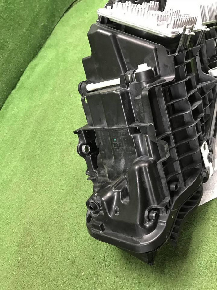 Фара правая BMW 3er G20 (2022-н.в.) LED (В сборе)