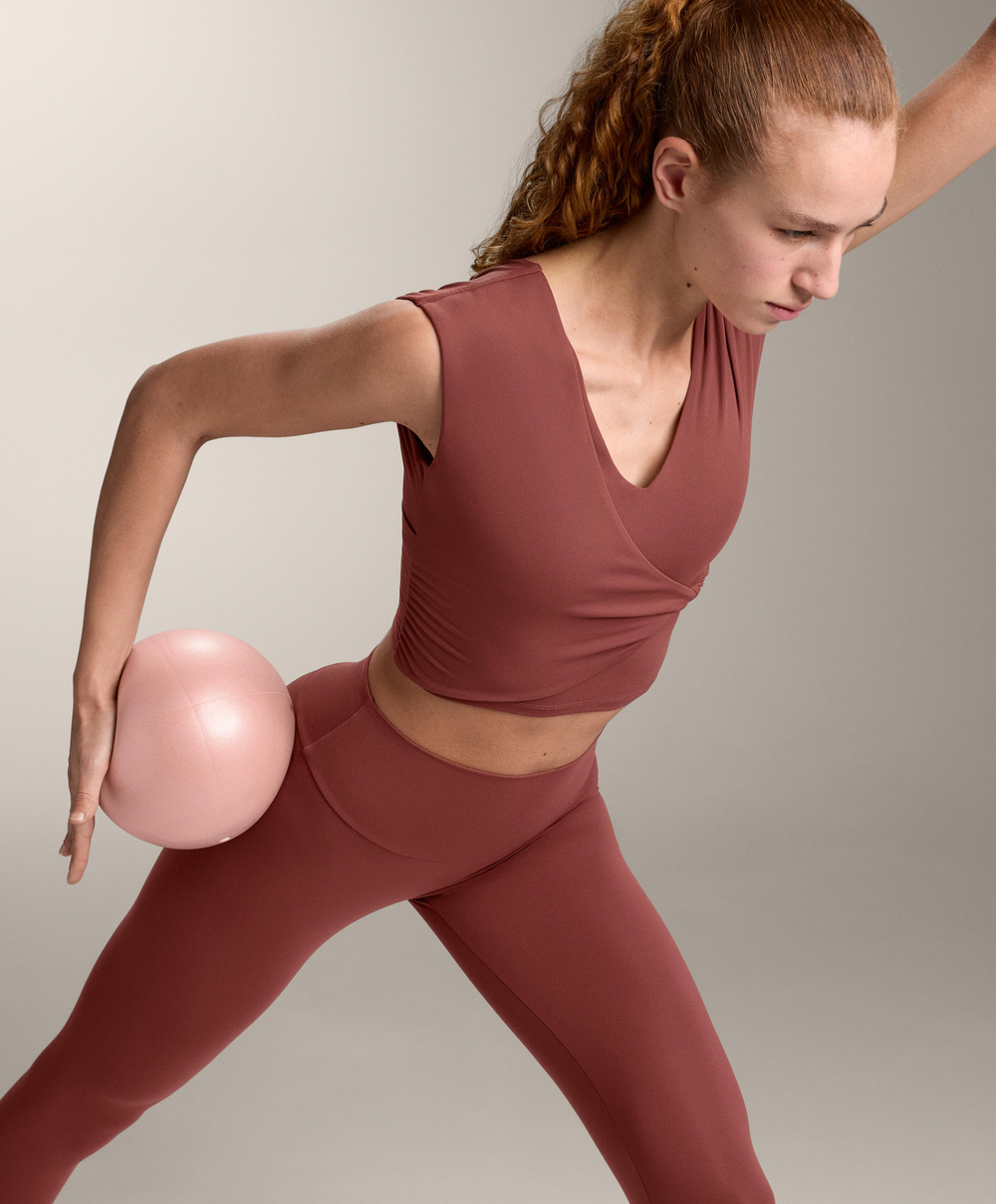 Oysho Топ-майка Comfortlux с перекрестными деталями, линялый махагон