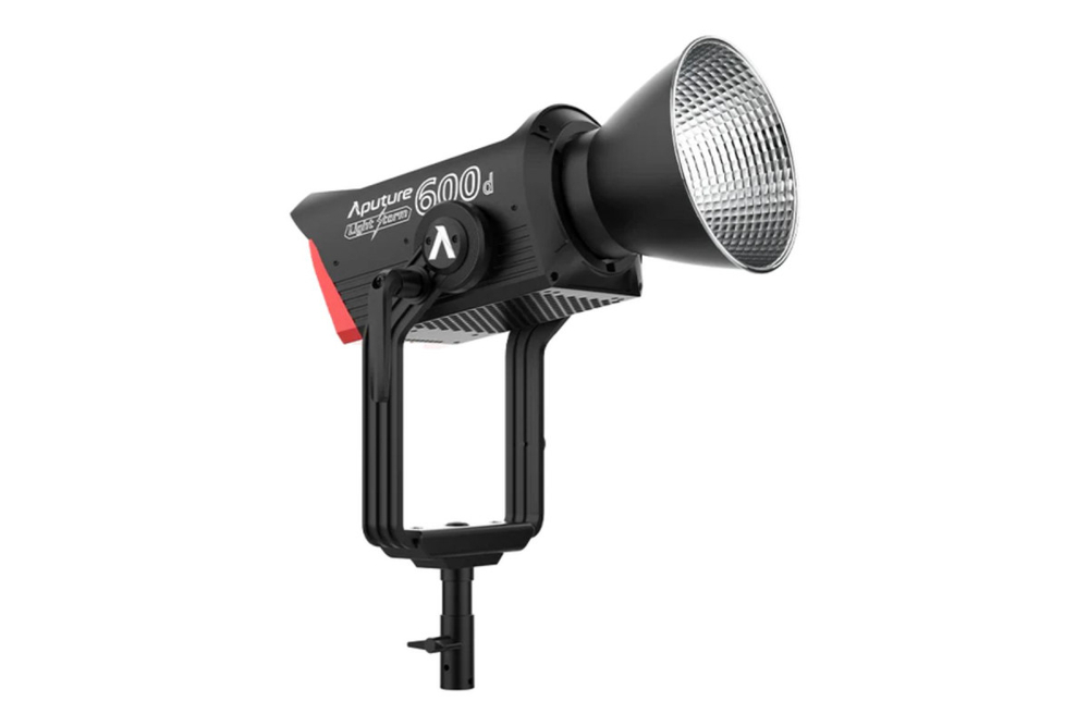 Светодиодный осветитель Aputure Light Storm LS 600D V-mount kit