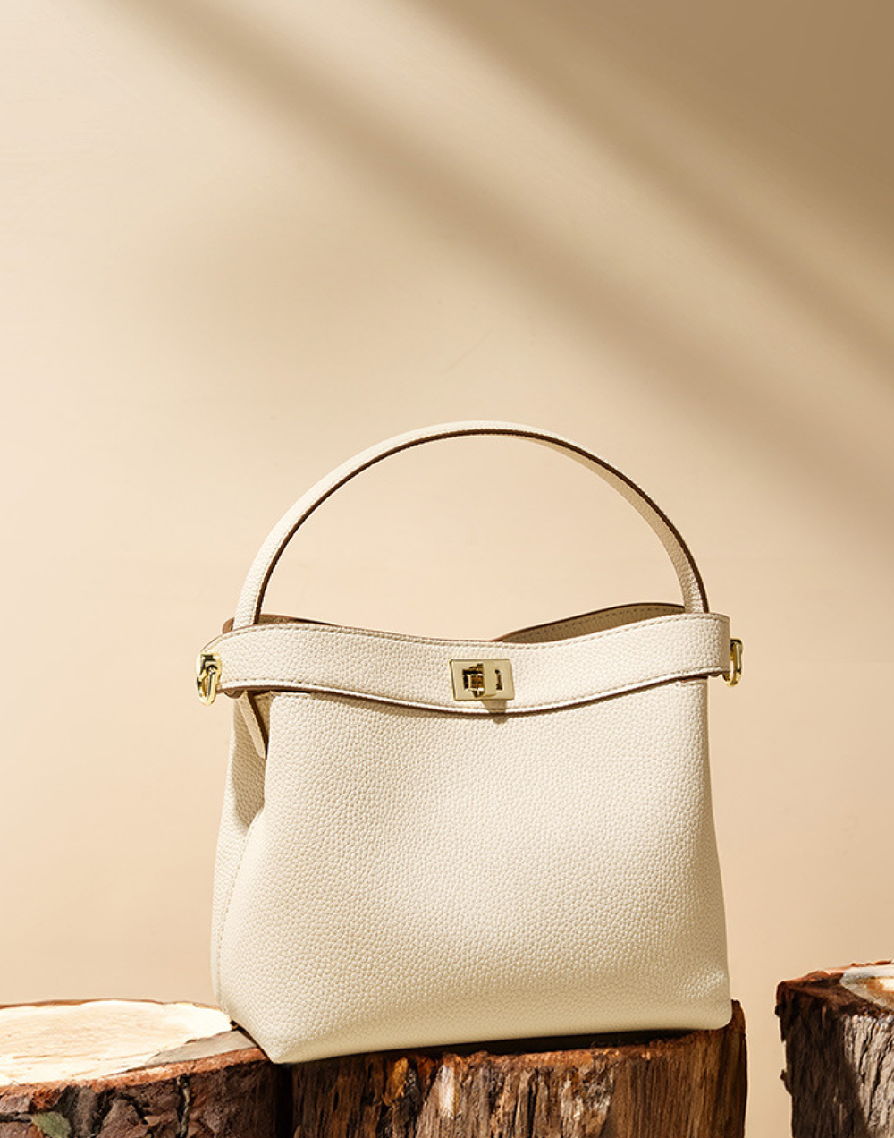 Сумка XOXO LEGENDS ИСИДА | Молочный