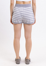 Шорты в полоску