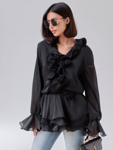 Черное шифоновое платье-блузка с брошами