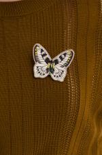 8443 Брошь (молочно-серый)