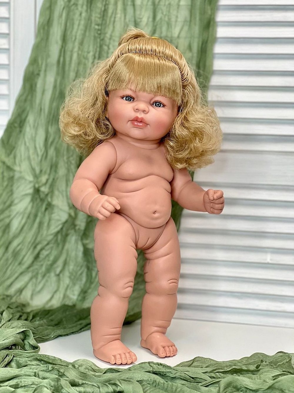 Кукла Manolo Dolls виниловая Carabonita 47см в пакете (7285)