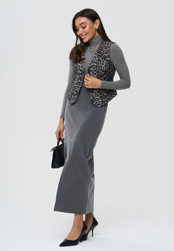 Жилет приталенный