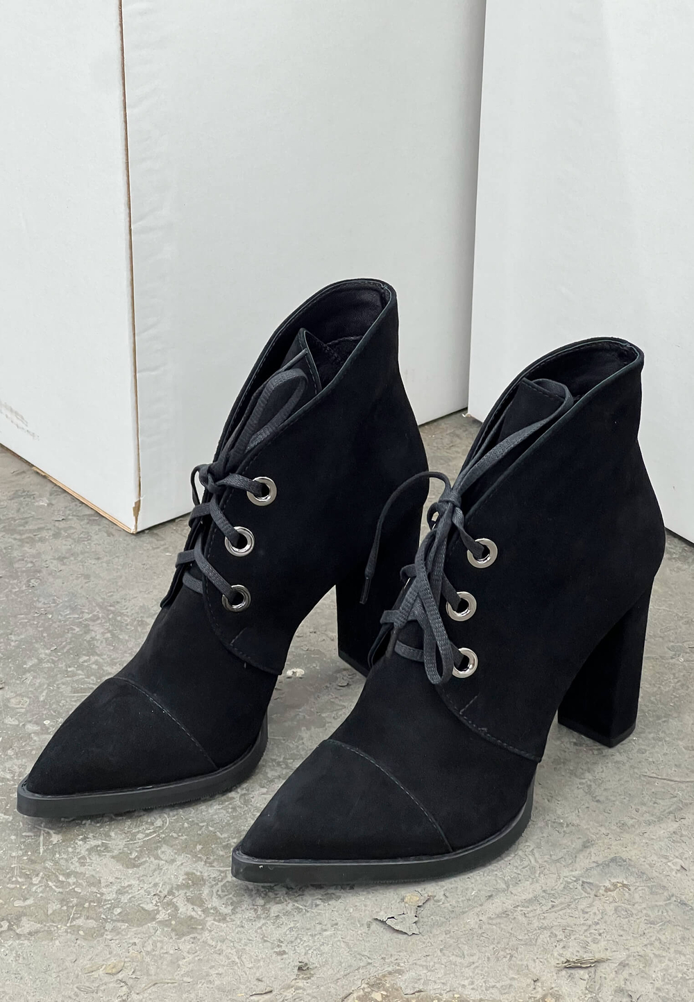 Ботильоны // Black // Suede