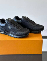 Мужские кроссовки Louis Vuitton Run Away черного цвета с логотипом
