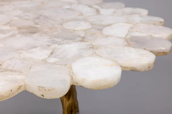 Кофейный столик со столешницей из белого агата, Ø80х35 см