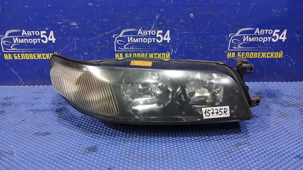 Фара передняя правая NISSAN AVENIR 2000-2005