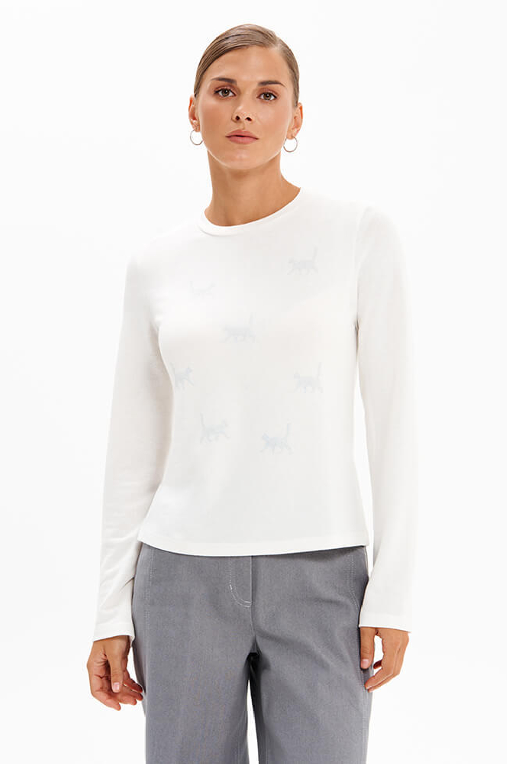 23390 Лонгслив женский (молочный)