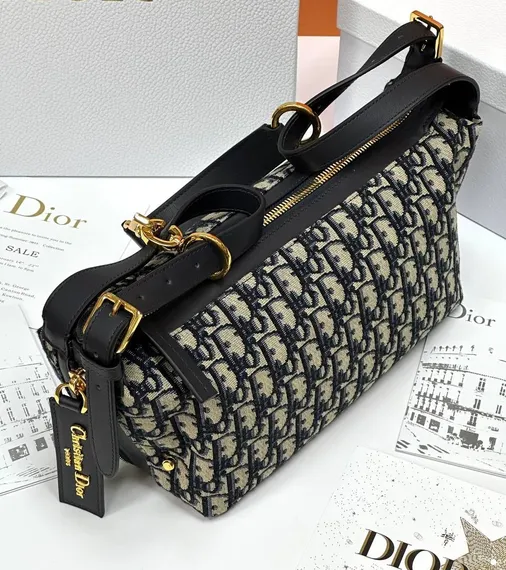 Сумка Dior D-Journey, жаккард Dior Oblique