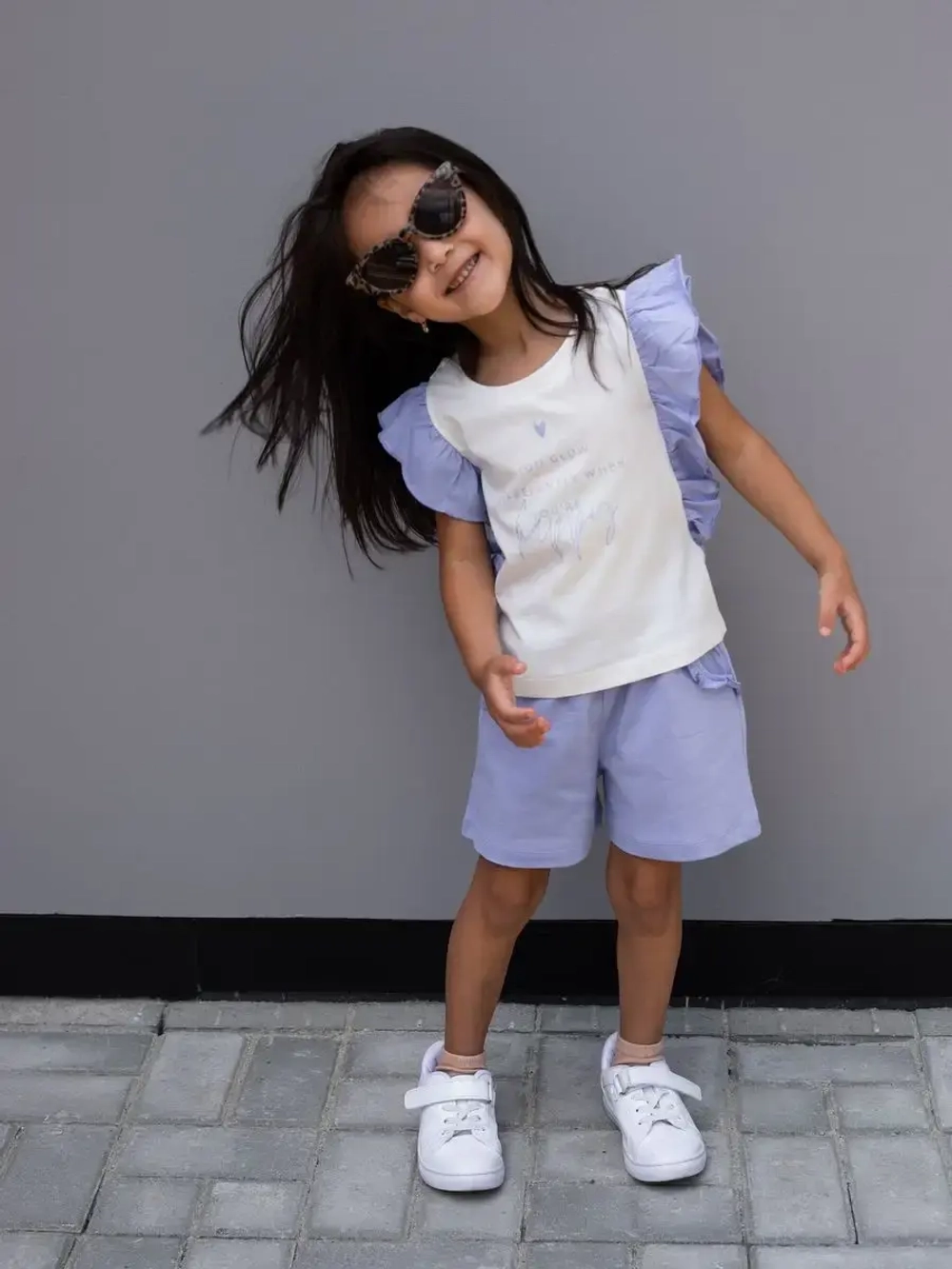 Костюм для девочки с шортами в садик