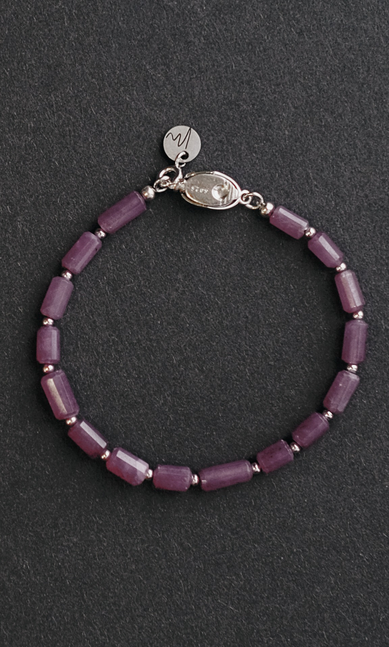 Браслет "Exclusive" из цилиндрического рубина на замочке