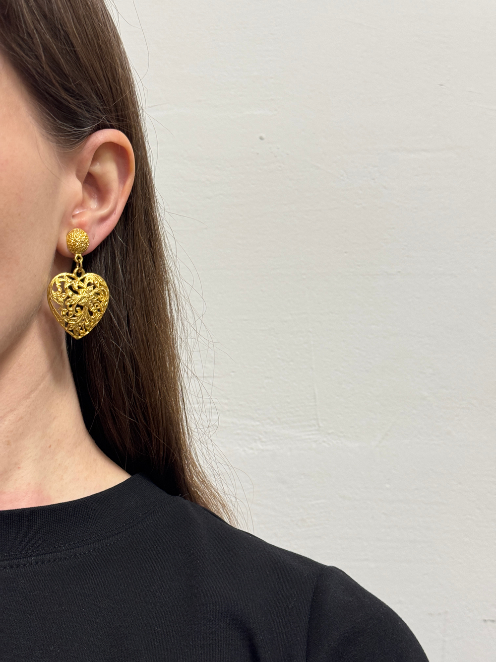 Клипсы с подвесками в виде сердец