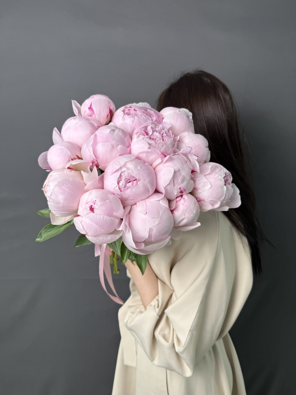 Букет из 15 пионов «Розовое счастье»