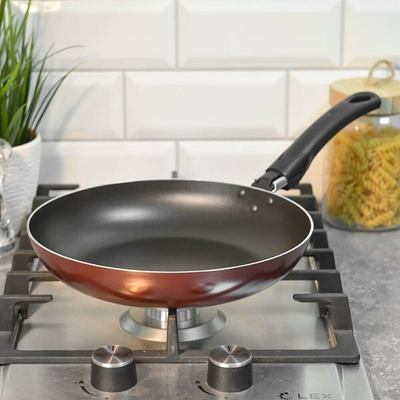 Сковорода 24см "ScovO EXPERT" б/кр