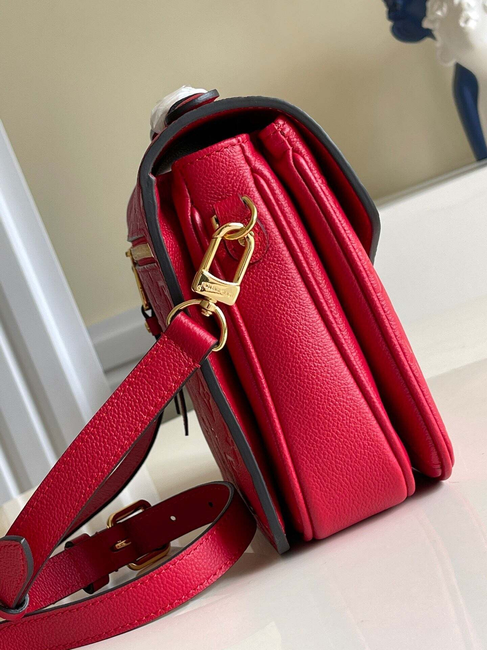 Louis Vuitton Metis
