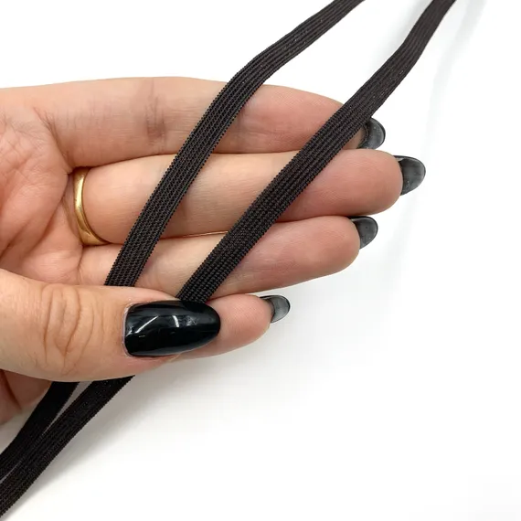 Резинка отделочная шоколад 6 мм (цв. 111), K-195/6