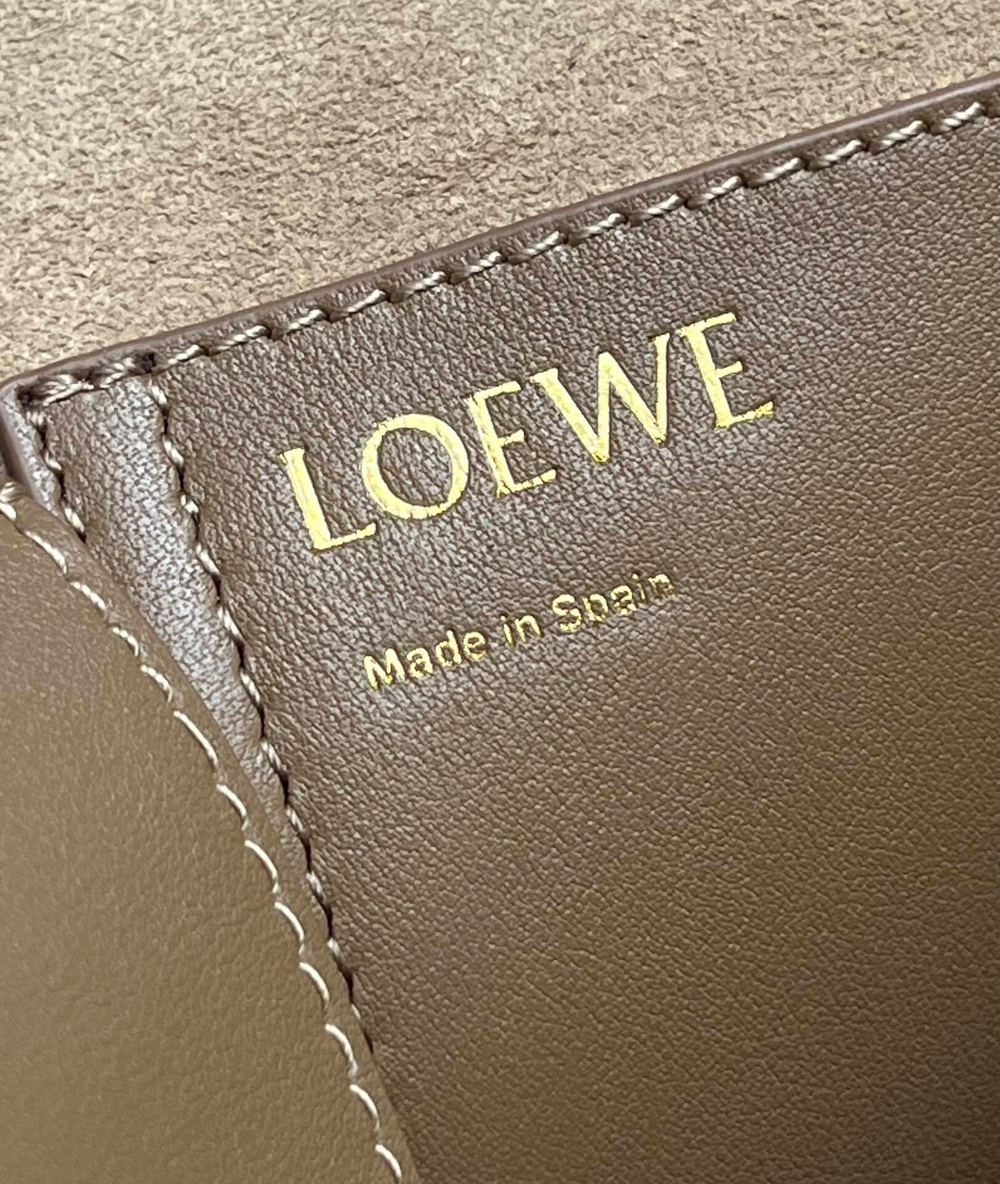 Loewe Medium Pebble Bucket 28 cm