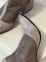 Женские ботильоны-сетка из замши Gold Heels на каблуке, серо-бежевые, размер 35