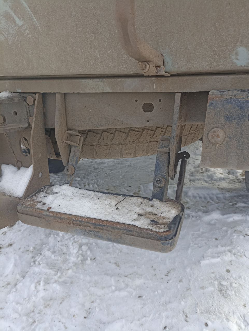 UAZ 3909* Грузопассажирский 390995 (Грузопассажирский, 4+1 мест, без ABS, Бензиновый, 2,7 л, 112 л.с