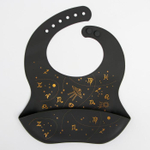 5491974 Нагрудник детский «Гороскоп», силиконовый с карманом, цвет серый