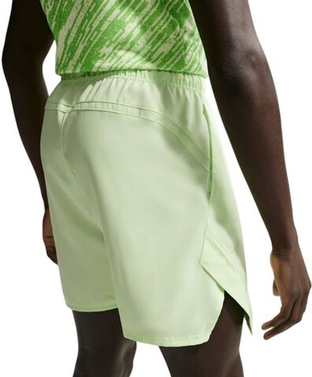 Теннисные шорты Nike Court Dri-Fit Victory 7" - light liquid lime/black