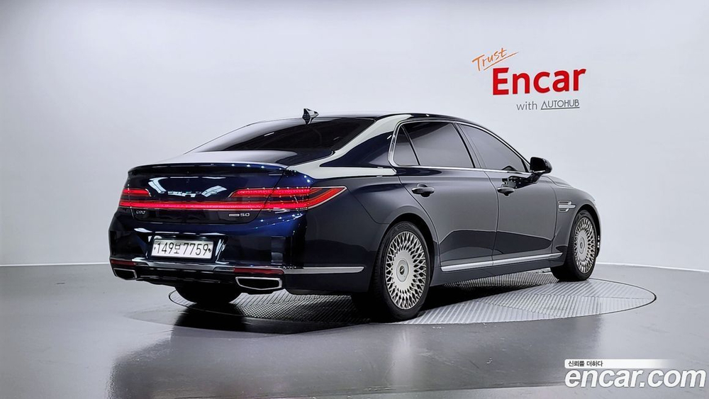 Genesis G90 5.0 AWD (06.2020)