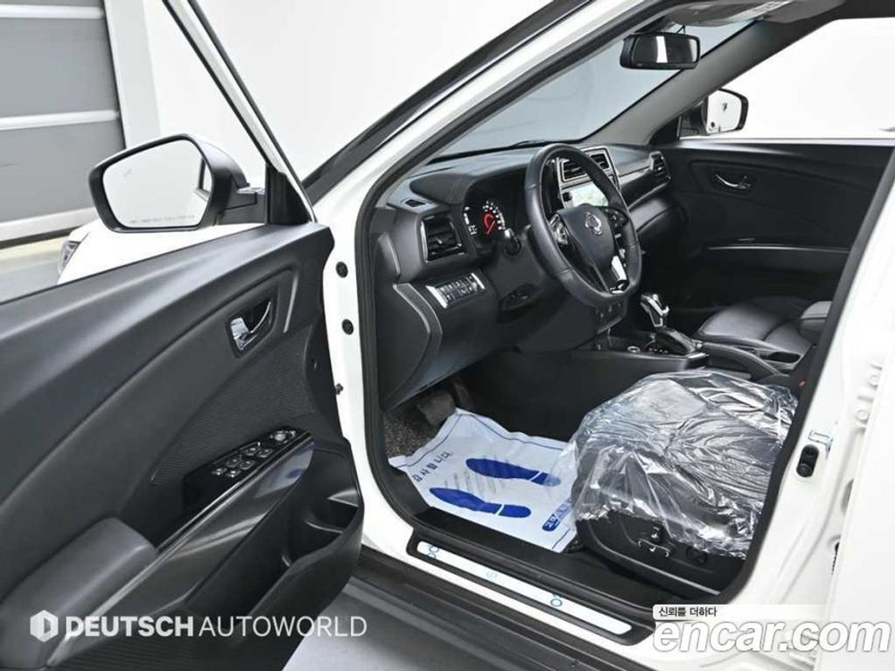 KG Mobility (Ssangyong) Very New Tivoli Бензин 1.5 2WD (04.2020)