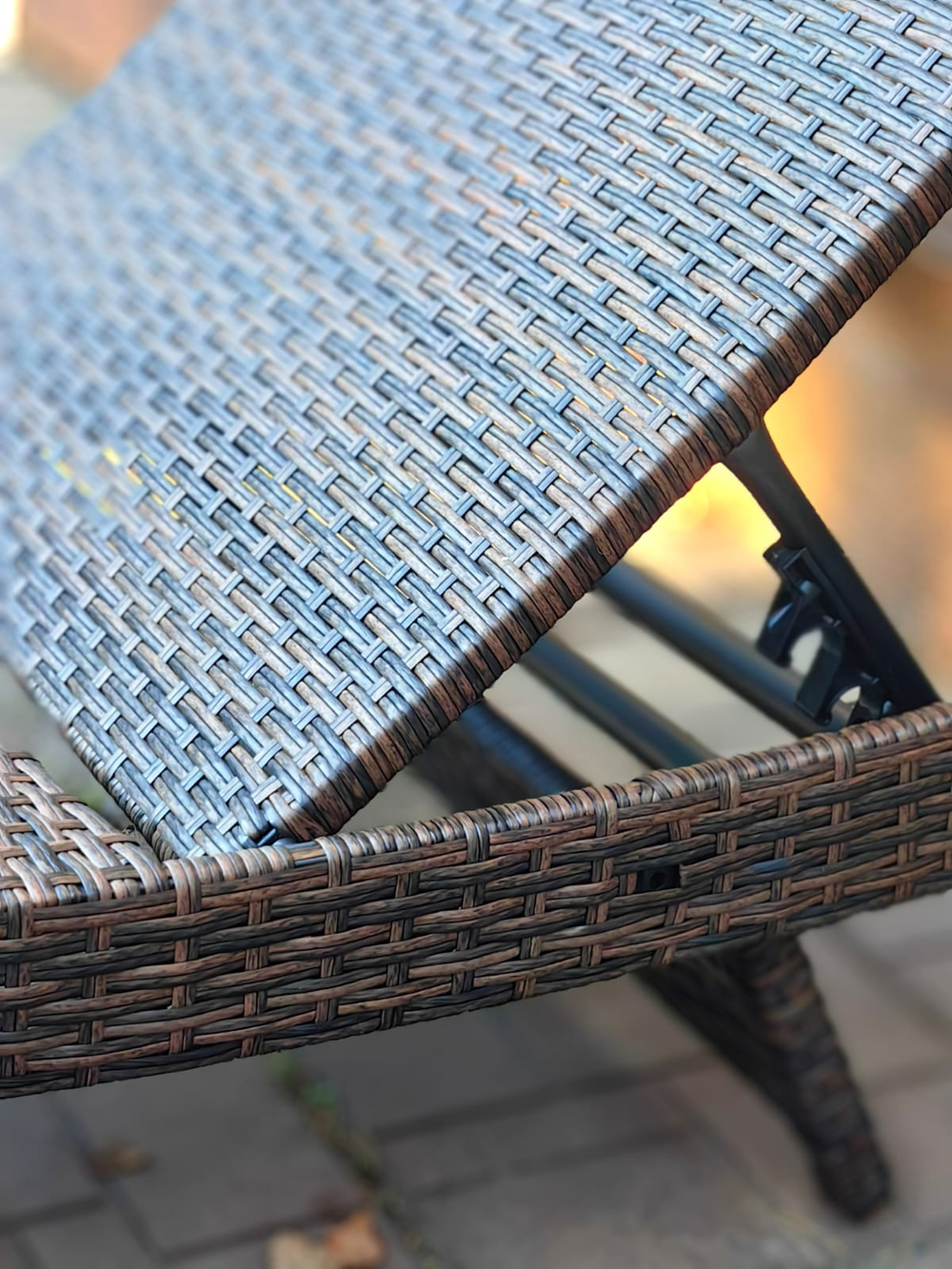 Шезлонг, лежак из искусственного ротанга МАРА «MARA» в комплекте в матрасом — Dark Brown