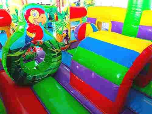 Детский надувной батут «Попугайчики» без горки, размер 4*4*2,6 м.