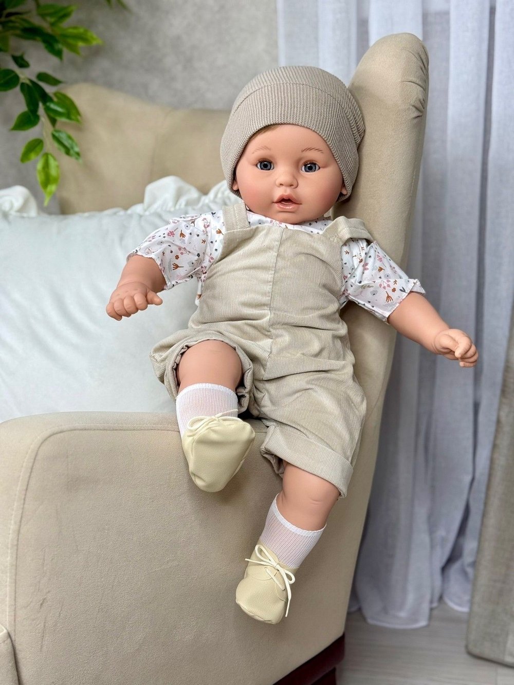 Кукла Berbesa мягконабивная 62см Dulzon (8069S)