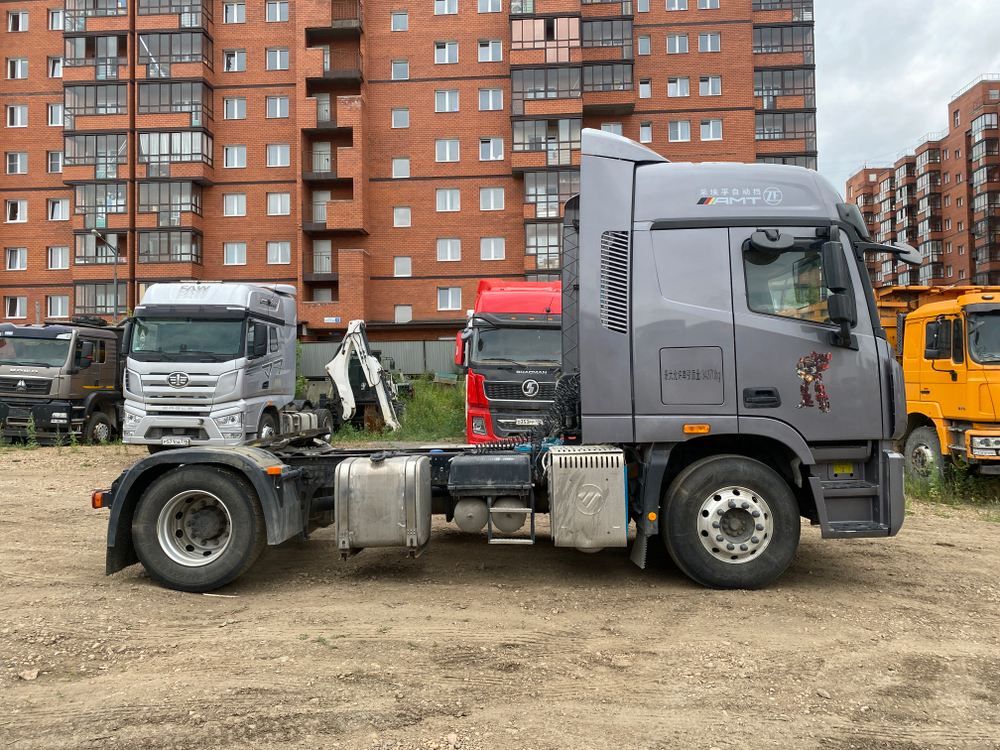 Foton AUMAN 4x2 Седельный тягач BJ4189Y6ADL-01 (Дизельный, 11.8 л, 470 л.с. АТ)