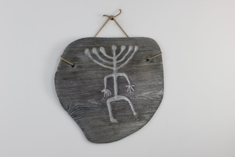 Петроглифы. Панно деревянное.