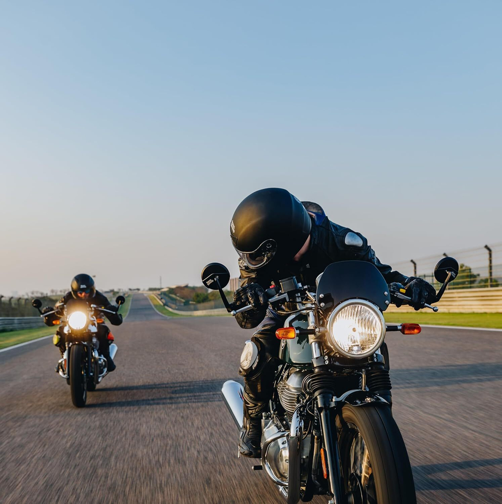 Стекло ветровое Royal Enfield, цвет - черный, арт. 1990468