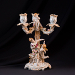 Фарфоровый трехрожковый подсвечник