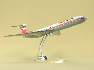 Модель самолета Ил-62М (М1:100, INTERFLUG)