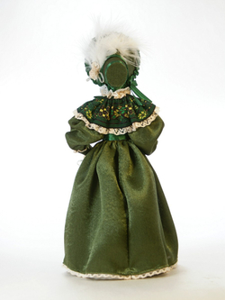 Кукла фарфоровая коллекционная Дама с муфтой и в капоре в костюме 19 века