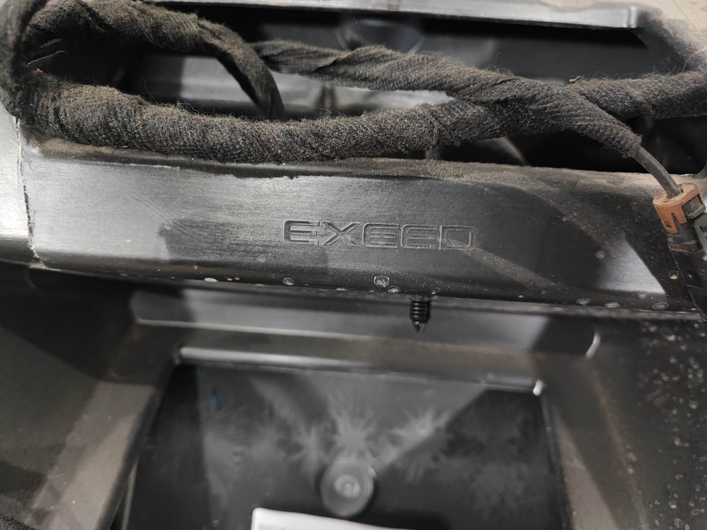 Крышка багажника Exeed RX 23-нв Б/У Оригинал 552000399AADQJ