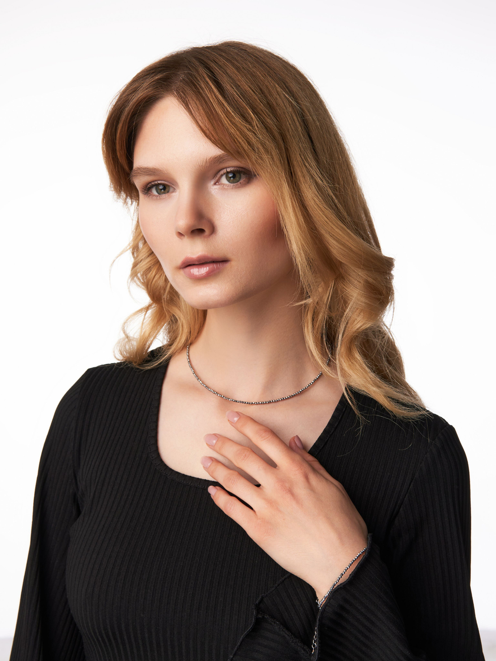 Чокер на шею женский, из голубого агата - сапфирина, бижутерия