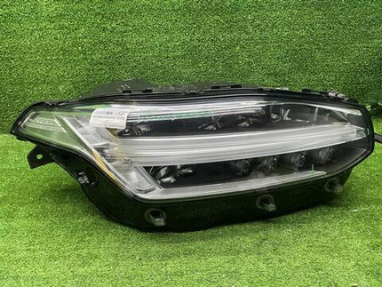 Фара правая Volvo XC90 2 (2014-2019) Full LED