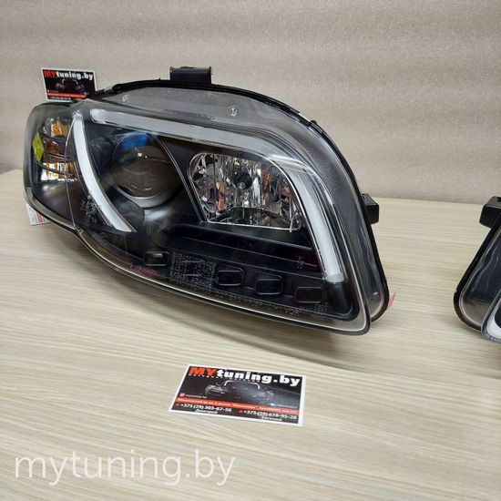 Передние фары Audi A4 B7 led tube lights black