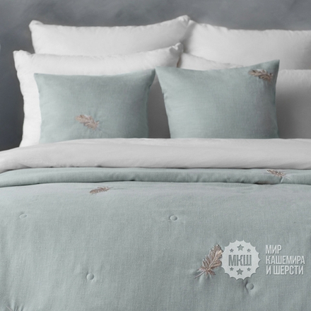 Покрывало для спальни с вышивкой МИККАА (арт. BL02-286-03) - голубое