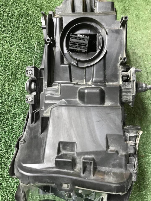 Фара правая BMW 5er G30 (2017-2020) LED