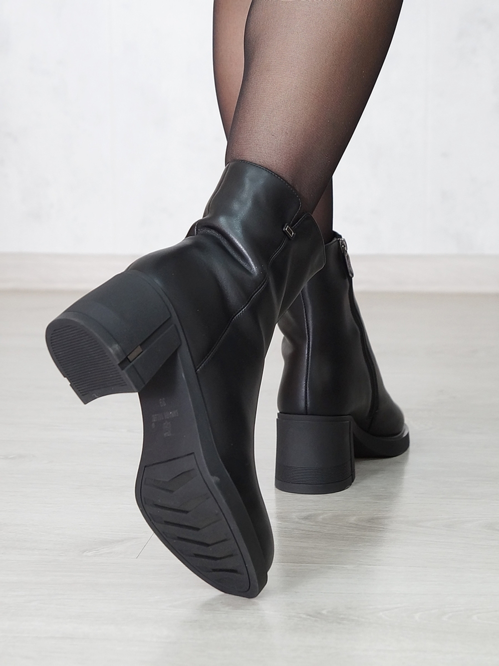 Полусапожки женские зимние