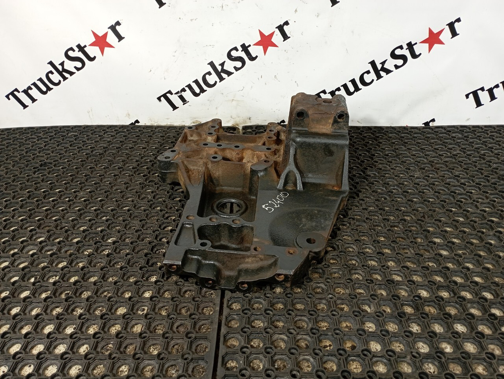 Кронштейн рессоры передней правый