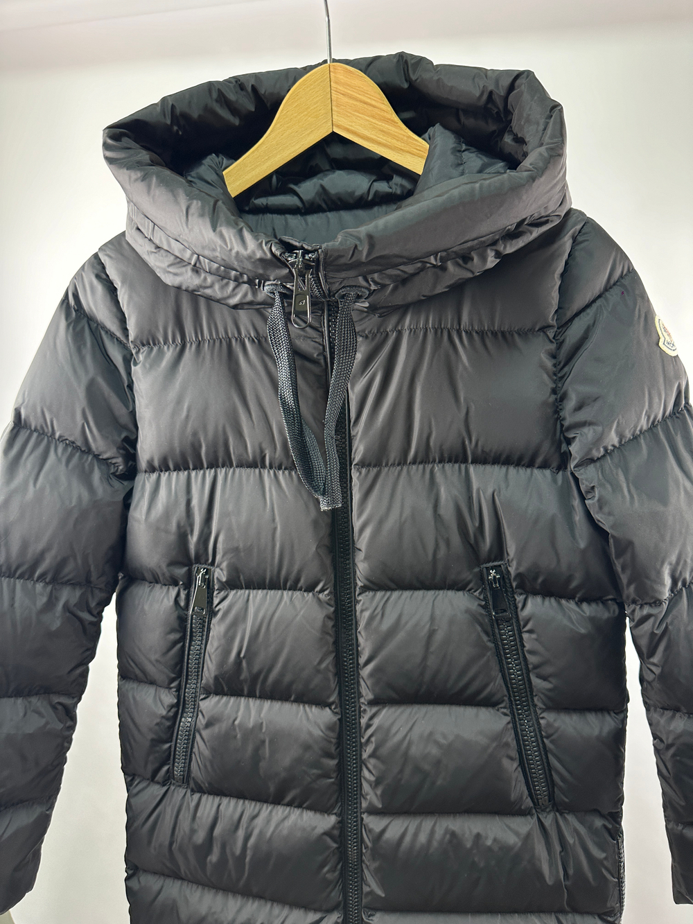 Пуховое пальто Moncler