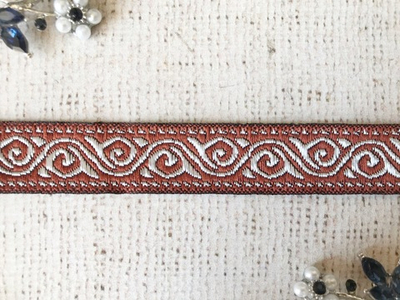 Тесьма жаккард, ш. 2 см.